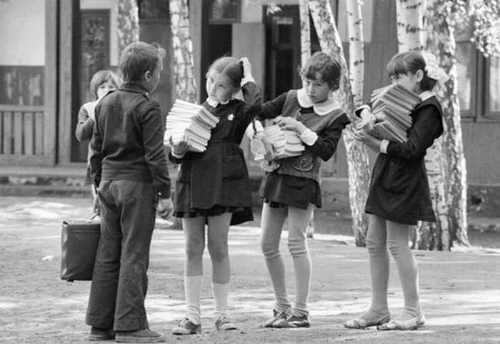 Все предметы приходилось зубрить с одинаковым усердием. /Фото: stena.ee