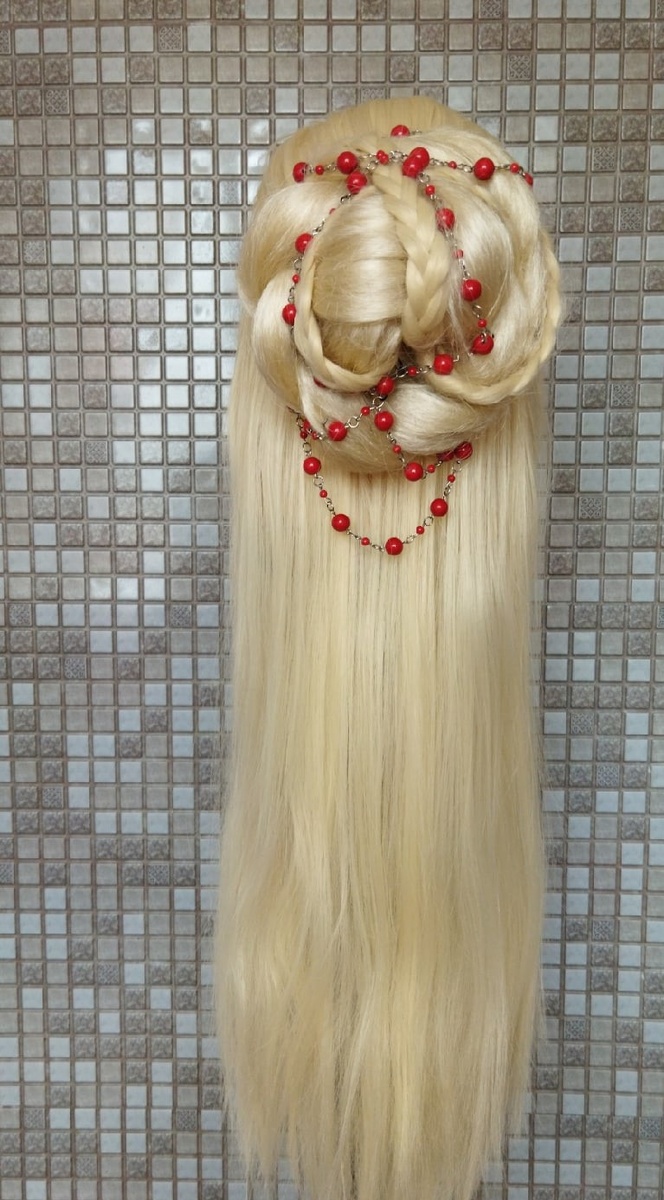 Украшение из кораллов