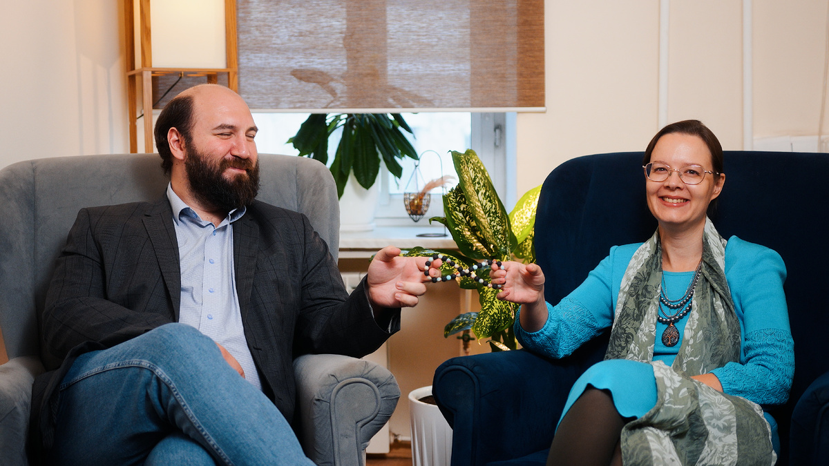 Авторы: Георгий и Юлия Осиповы, семейные психотерапевты.