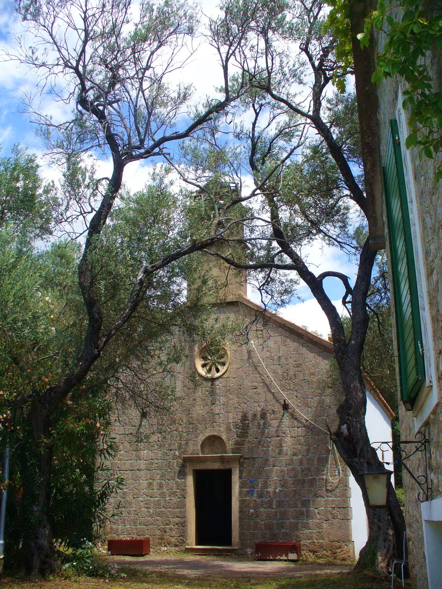 Черногория. Жанице. Церковь Св. Иоанна (19-й век). Фото автора