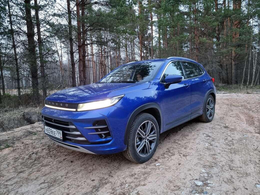 Автомобиль выглядит невероятно стильно.