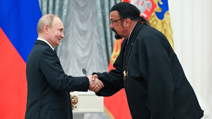 Владимир Путин и Стивен Сигал (фото из открытых источников)