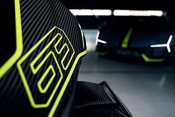 Новый Panigale V4 Lamborghini 2025 вдохновленный Lamborghini Revuelto