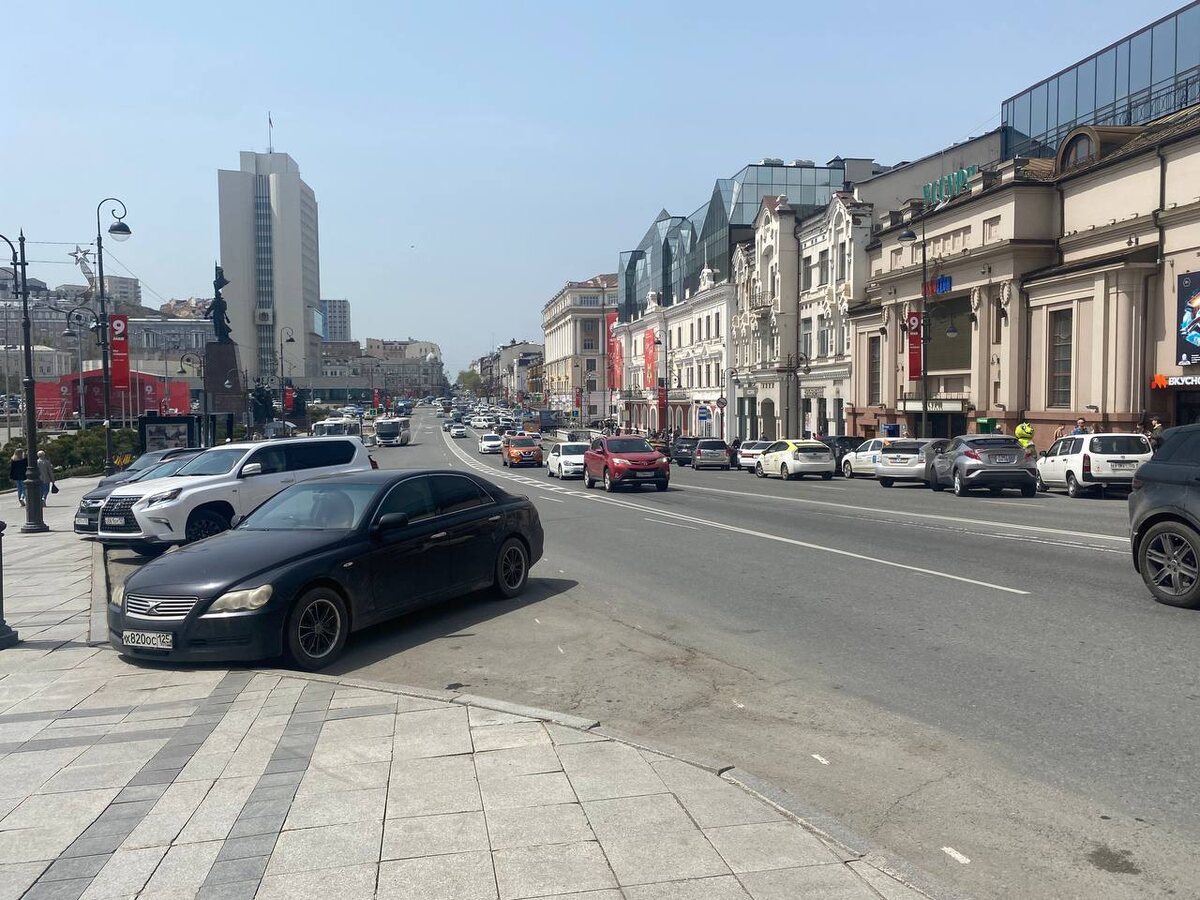 Названы основные причины падения спроса на новые автомобили в России.  Фото: Фото: ФедералПресс / Анастасия Полетаева