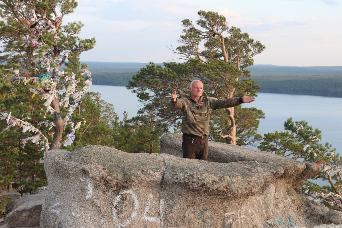 До встречи в октябре. Или раньше, если вы приедете "живьем" в наш питомник.