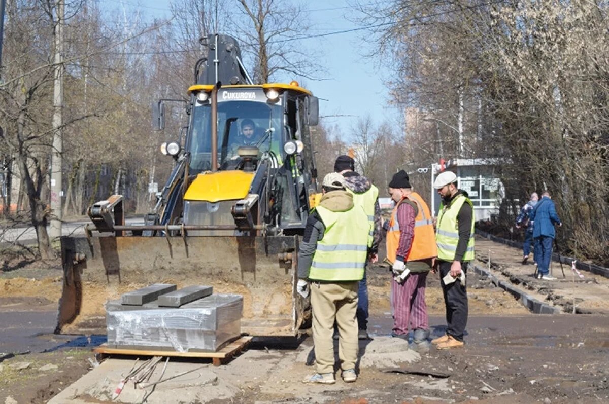    Порядка 10 улиц, которые носят имена выдающихся военачальников, воинских соединений и героев войны, вошли в перечень дорожных работ в рамках проекта «Улицы Победы».