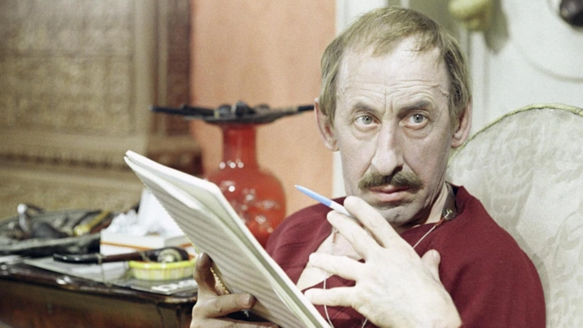 Владимир Басов