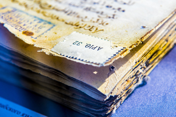    Мифтахов допускает, что ряду документов может понадобиться реставрация, но маловероятно, что рассыпаются все 696 тысяч листов.   
Фото: «БИЗНЕС Online»