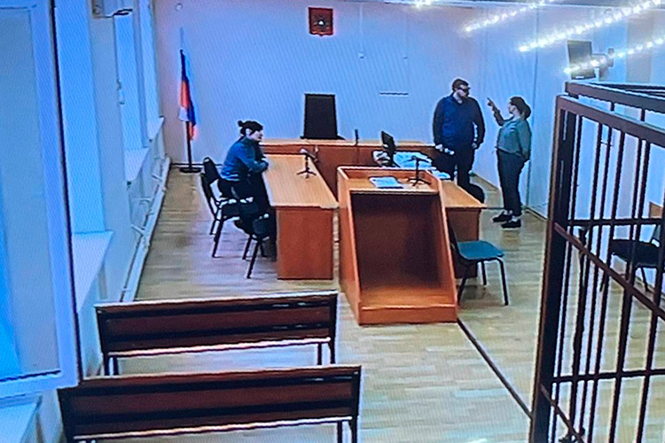    Мария посмотрела видео в интернете, где люди рассказывали о своих успехах и заработке. Всего за месяц до задержания Доронина Капуш внесла свои деньги в компанию.   
Фото: Альбина Фархутдинова