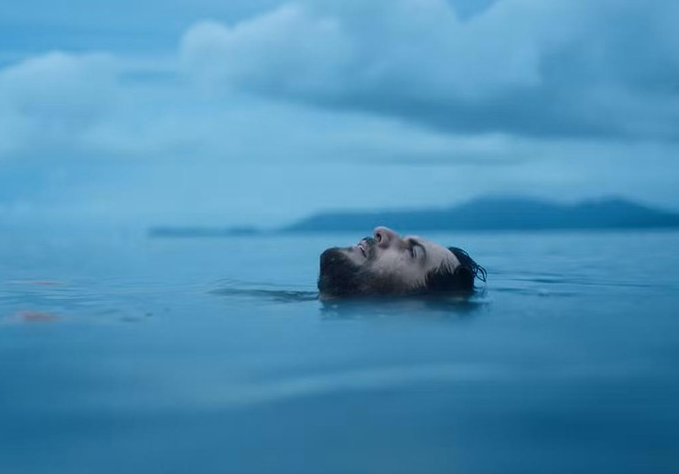 Листайте кадры.