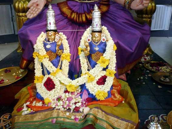 Верующие воспроизводят браки Богов