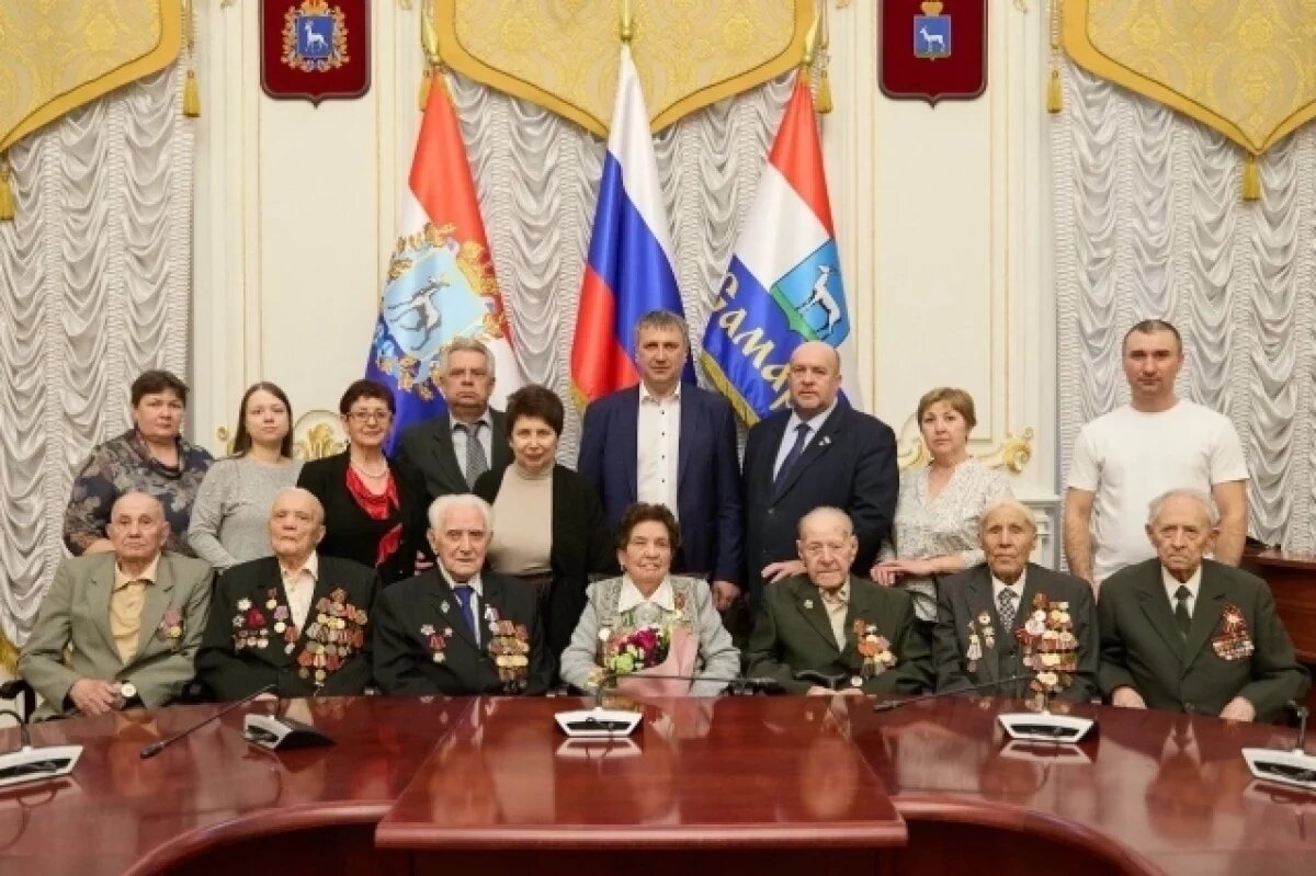    Участникам войны вручили удостоверения Почетных граждан Самары