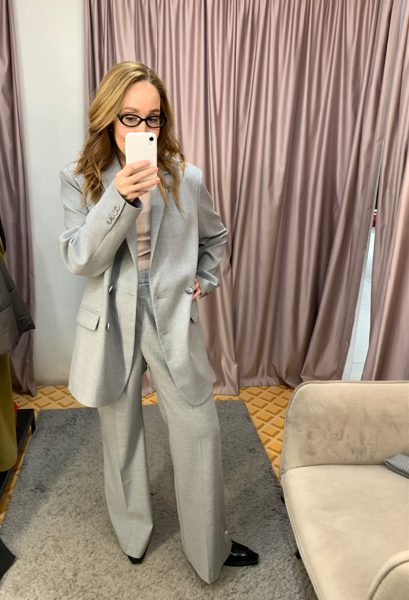 На фото эксперименты со стилистом  