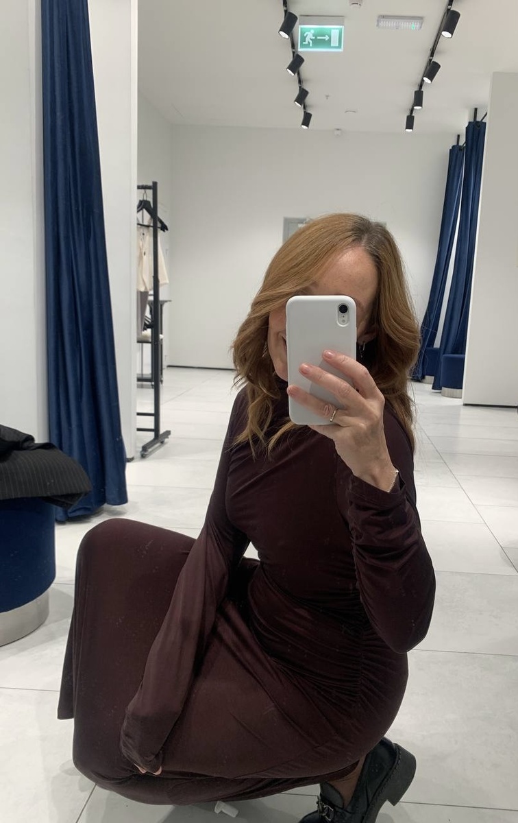 Люблю погулять по магазинам и примерять одежду, даже если я ее не буду покупать 