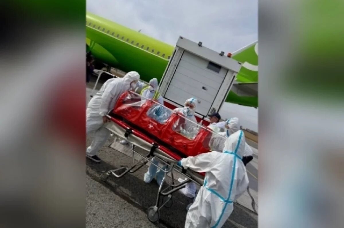    В Новосибирске отработали план действий, если в самолёте найдут Эболу