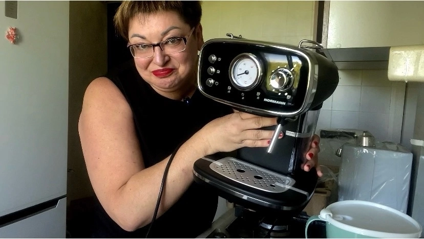 Открою тайну,кофемашина была нахаляву(просто заплатила налог)