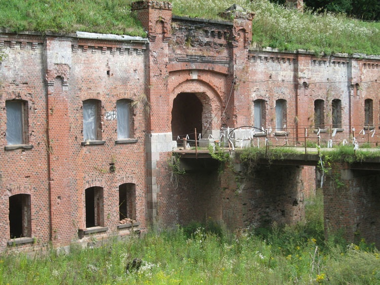 Калиниград (Кёнигсберг). Руины форта №3