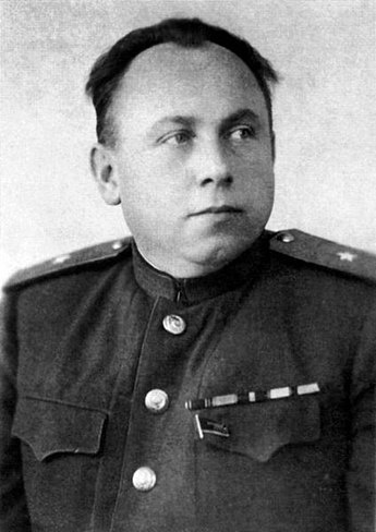 Максим Иванович Старостин (1902—1948) — советский партийный, государственный и военно-политический деятель