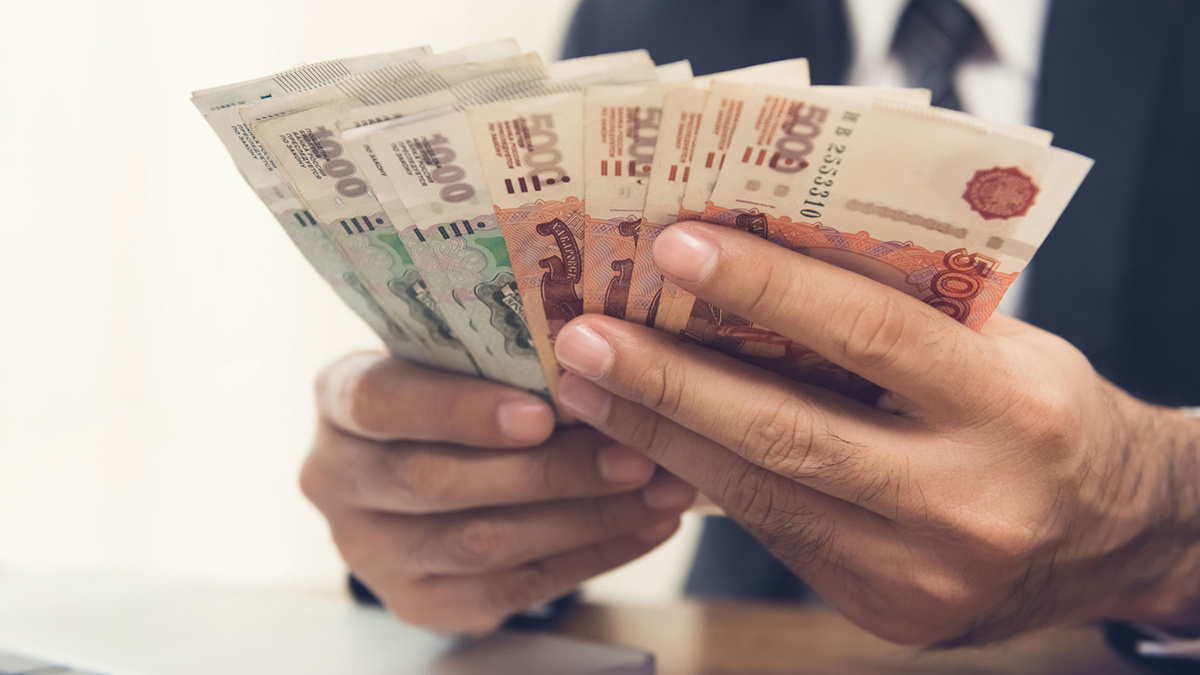 Зарплаты в России продолжают расти, несмотря на пессимистичные прогнозы