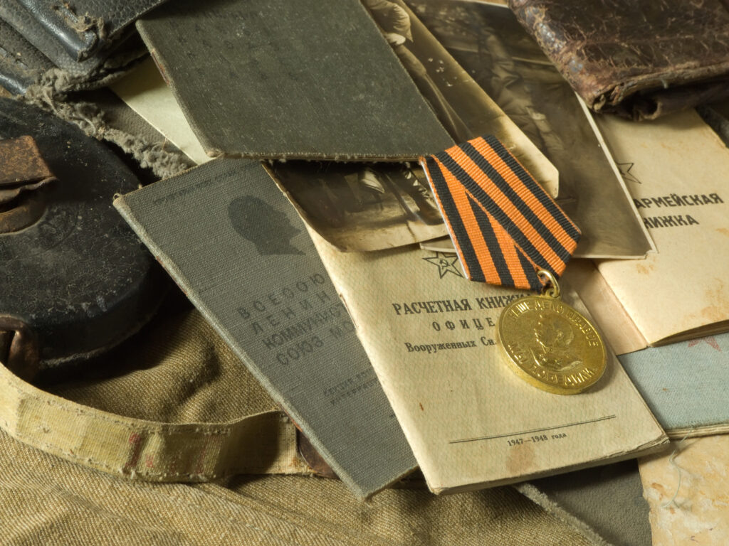    Old army bag and antiques army documents Алексей Зюзин
