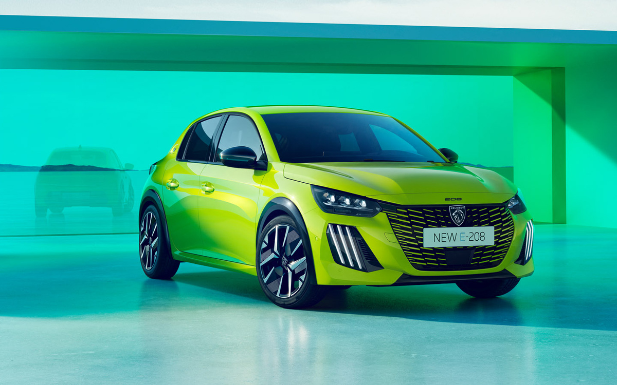 Peugeot📷Peugeot E-208 GT