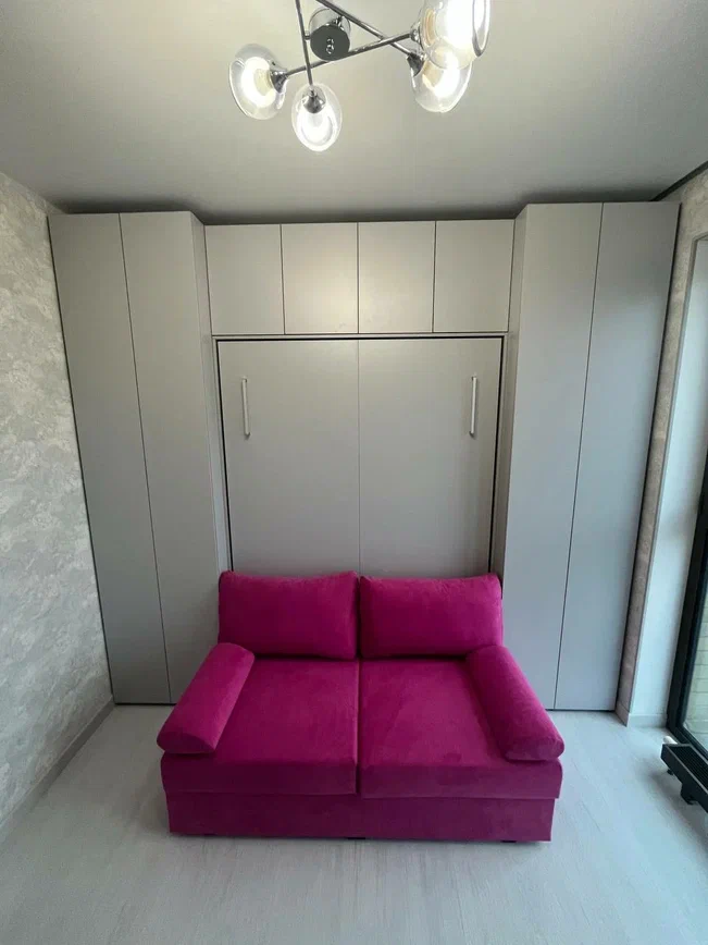 Одинаковые, но разные: подушки дивана под спину на диванах кроватей-трансформеров МАЛО МЕСТА