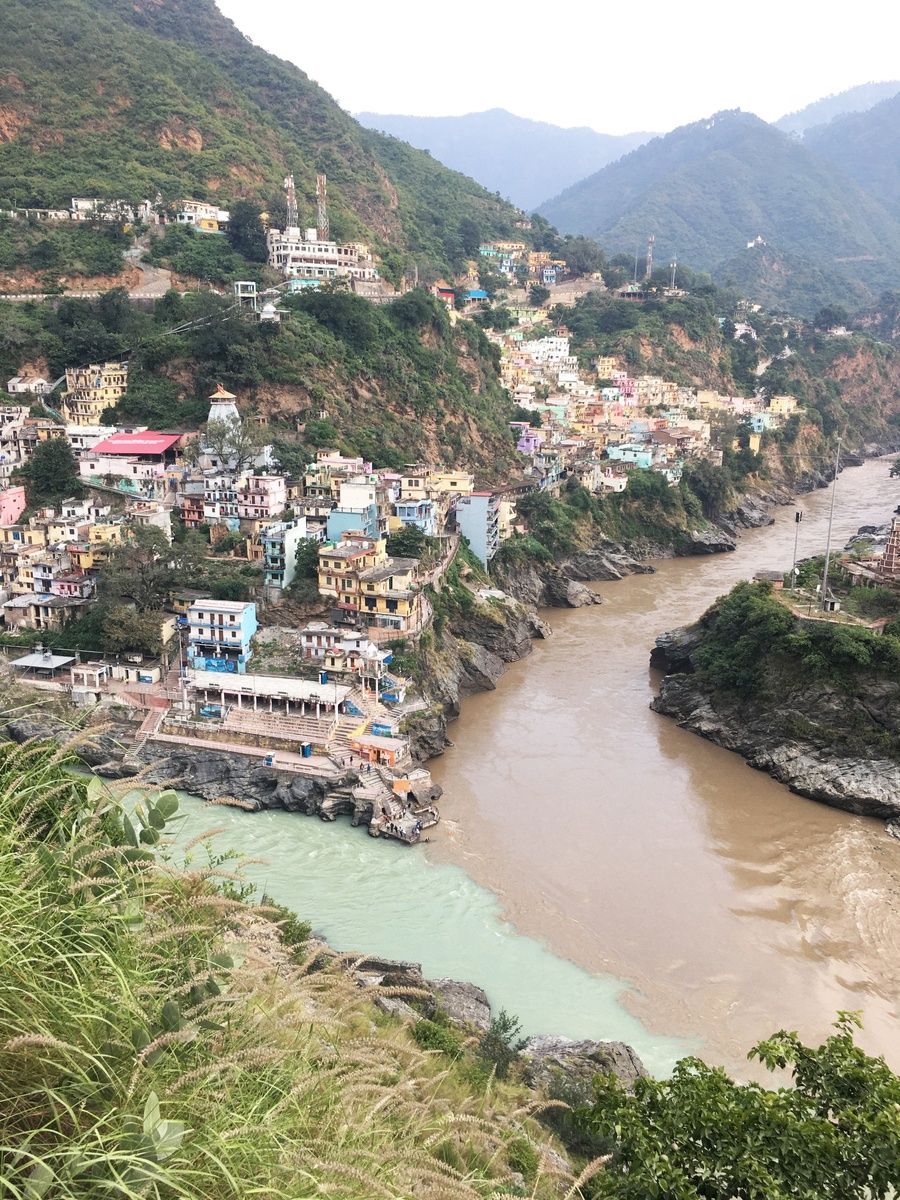 Гармония пространства: Васту коррекция для привлечения благополучия