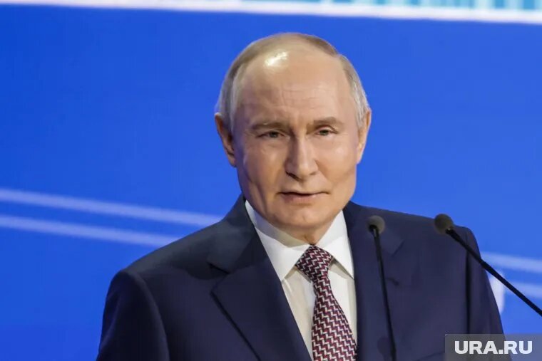 К Путину обратился обвиняемый в коррупции Попов, попросив главу РФ разобраться в его деле. Фото: Роман Наумов © URA.RU