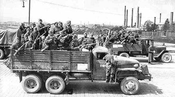 Американский грузовик Studebaker US6 на службе РККА СССР. 