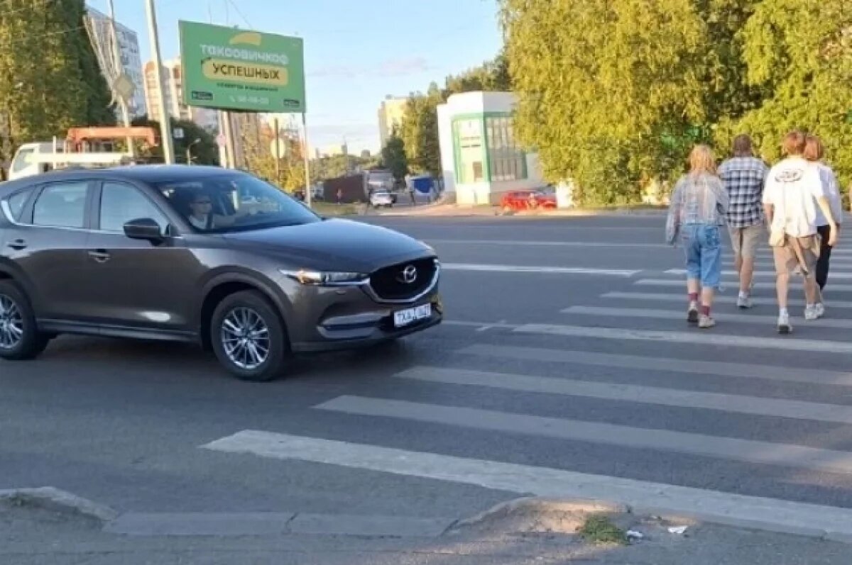    Новые пешеходные переходы появятся в 15 районах Петербурга