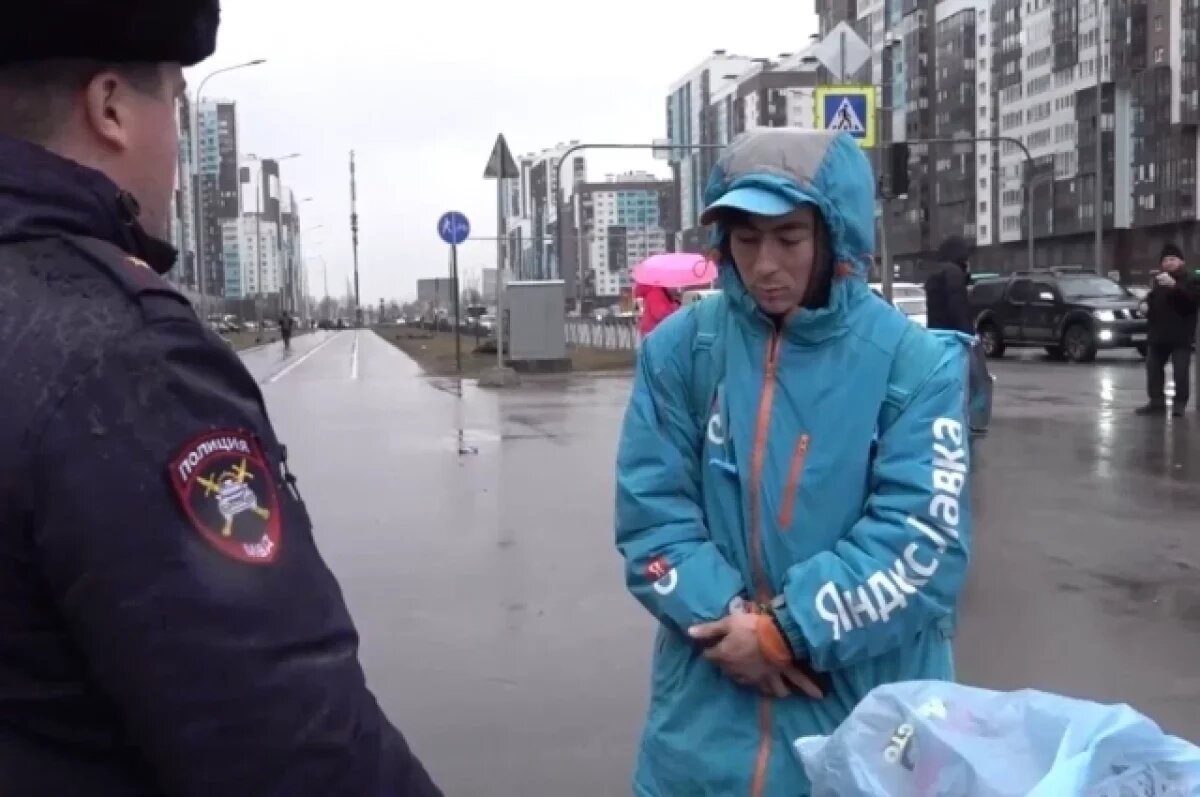    Волгоградец подделал регистрацию 19 мигрантов