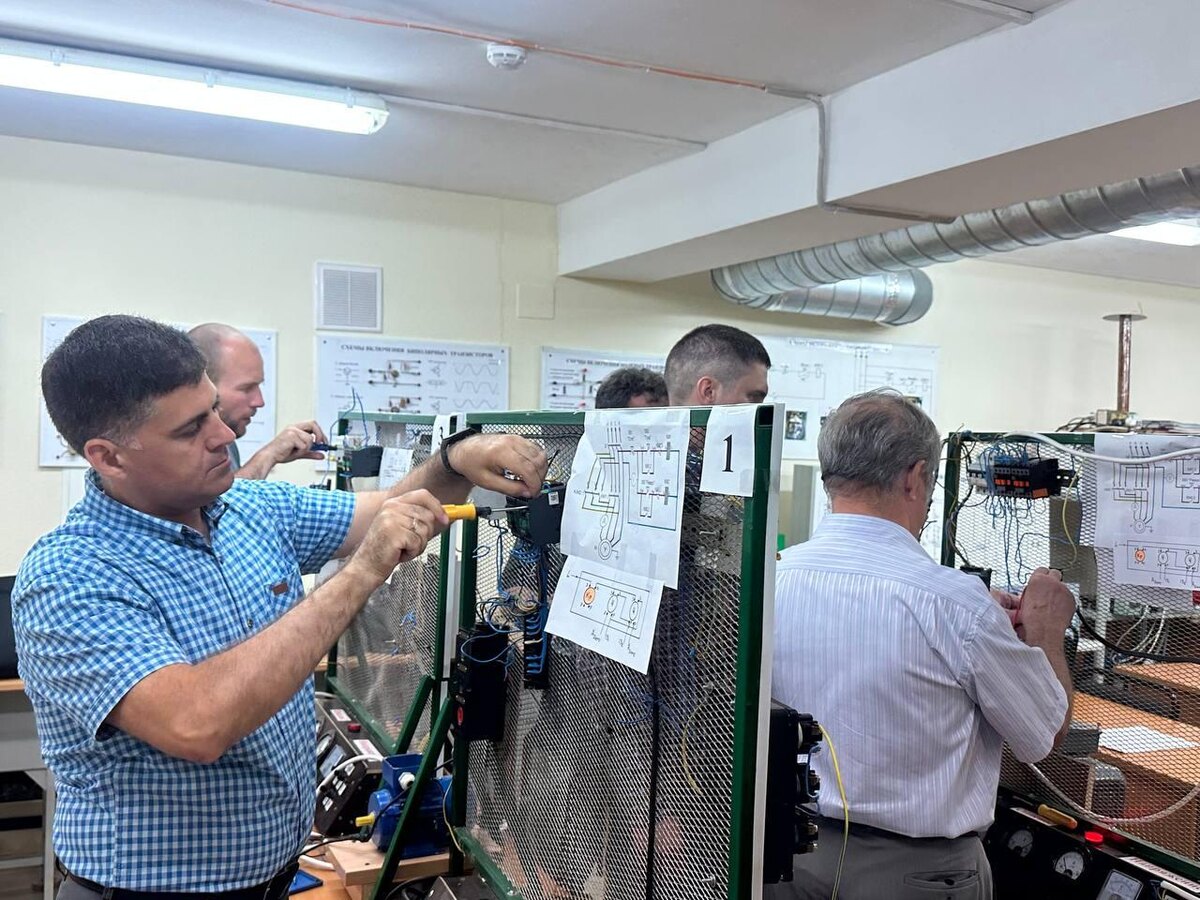 Обучение электромонтеров в Учебном центре "Пермь-нефть"