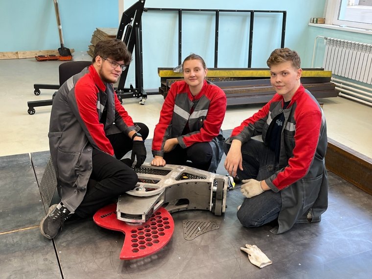 Студенты КГУ разработали робота-ящерицу. Фото: пресс-служба компании Promobot