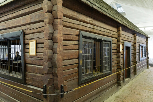 Деревянный домик Петра Первого на Березовом острове. (сейчас Петроградский остров.)