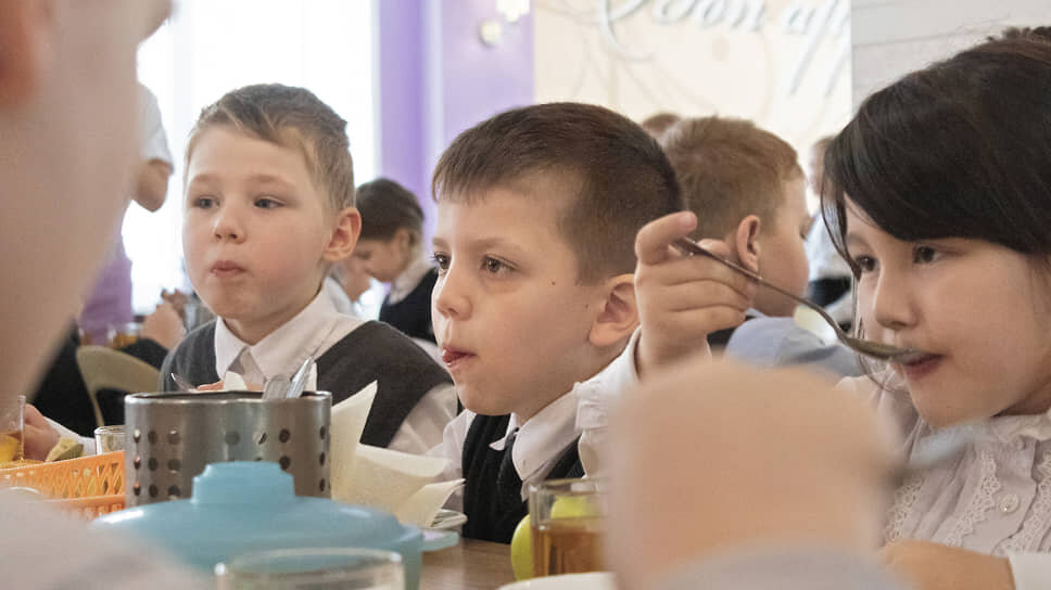 В 2024 году Татарстан выделил 2,6 млрд рублей на питание младшеклассников.📷Фото: Данила Егоров / Коммерсантъ