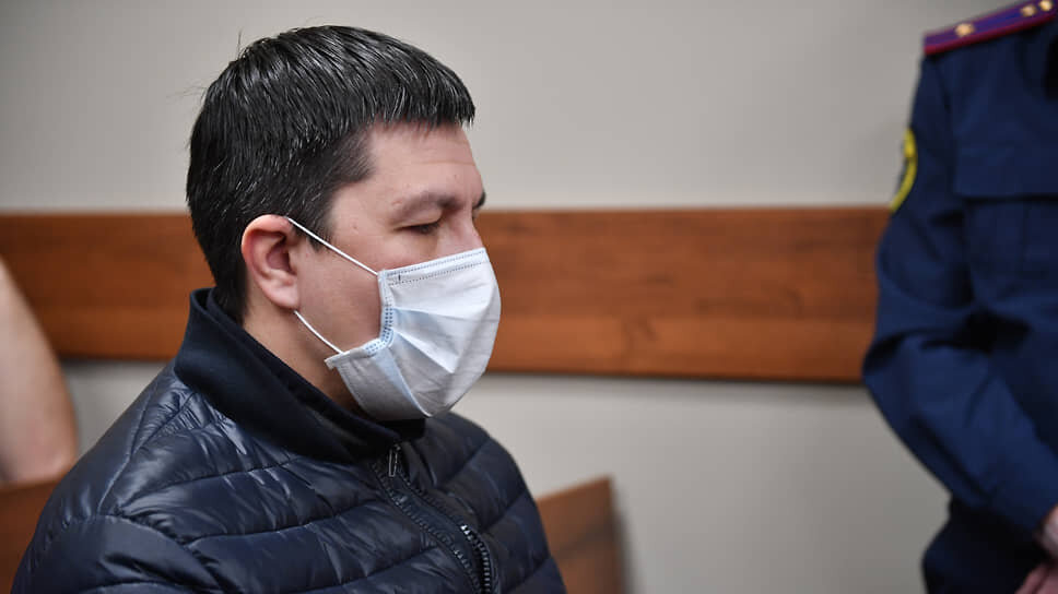 Главврача ЦРБ Нижнекамска Руслана Валеева отправили под домашний арест.📷Фото: Артемий Шуматов / Коммерсантъ