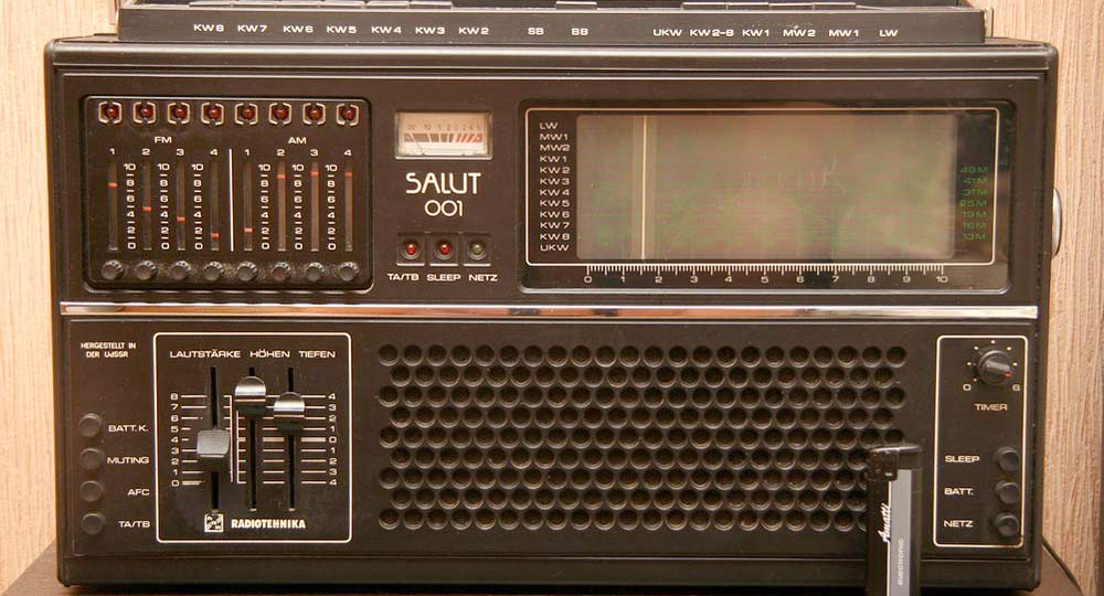 Уникальный приемник из СССР Салют-001 — о нем мечтали многие