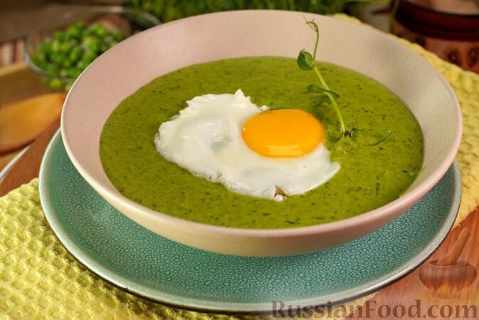 горошек зелёный замороженный, сливки, зелень укропа, зелень петрушки, масло сливочное, мука, сахар, соль, майоран, яйца