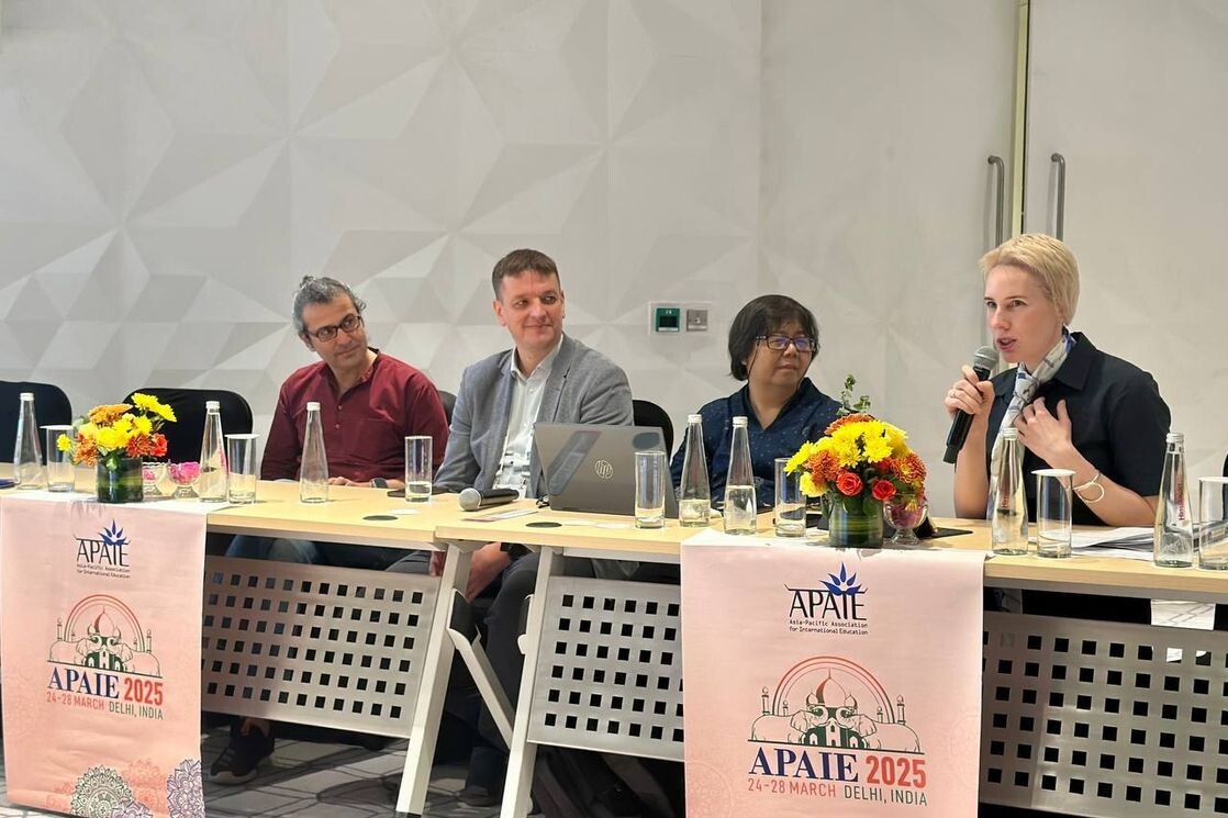 Из личного архива участников выставки APAIE