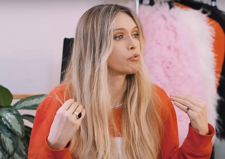 Фото: Prt Scr youtube.com / DINARA SATZHAN / ДИНАРА САТЖАН