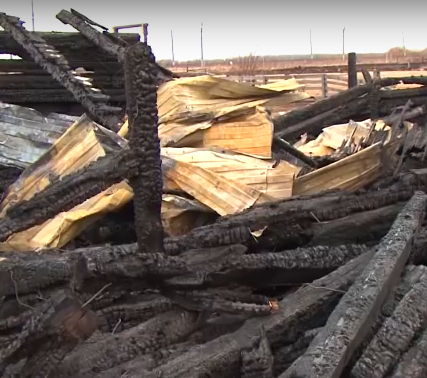     В деревне Калиновка сгорели несколько жилых домов