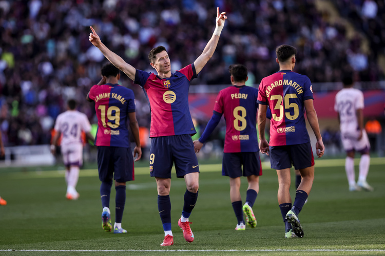    Роберт Левандовский / фото: Javier Borrego/Keystone Press Agency, globallookpress.com