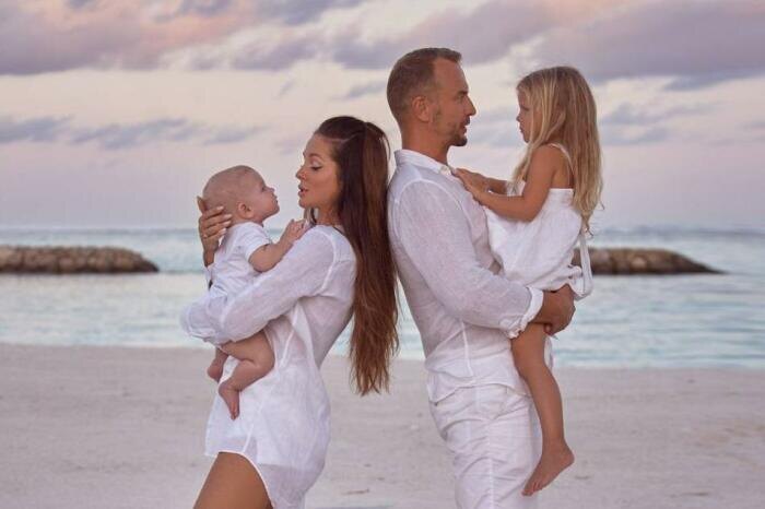 Певица Нюша с Игорем Сивовым /Фото.116.ru