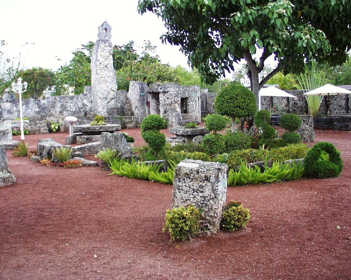    Тайна Кораллового замка Как один человек построил чудо без кранов и техники