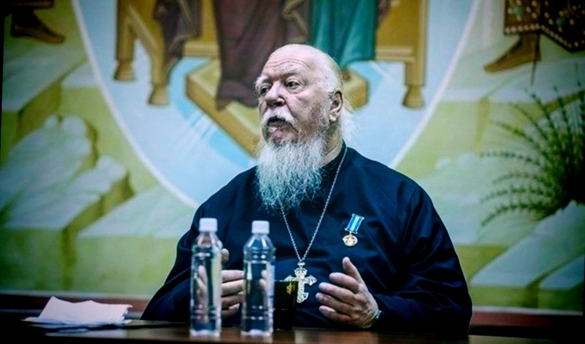 Димитрий Смирнов (07.03.1951 — 21.10.2020 гг.) — протоиерей, церковный и общественный деятель.