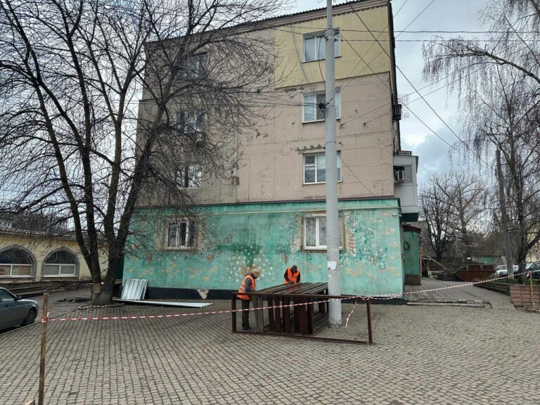    Оренбургские строители начали ремонт многоквартирного дома в Перевальске Белов Михаил Александрович