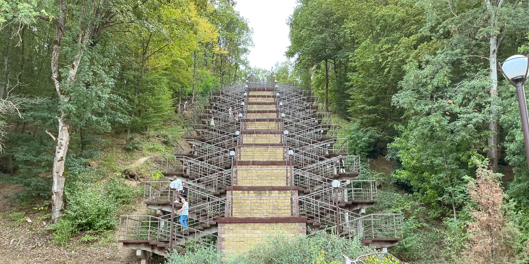 Как изменился самый популярный парк Майкопа меньше чем за год?