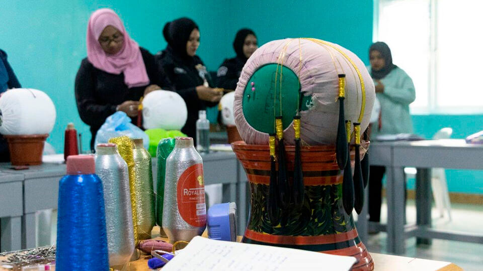 Мастер-класс по народным ремеслам в тюрьме Маафуши