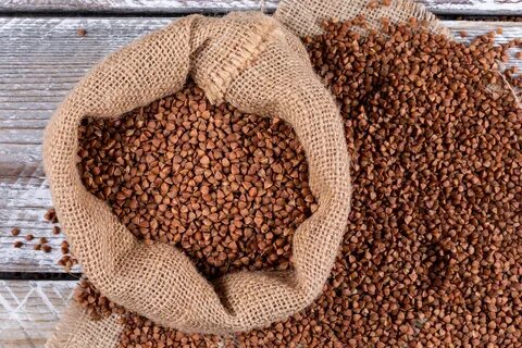 Пословица: «Гречневая каша – матушка наша, а хлебец ржаной – отец родной».
