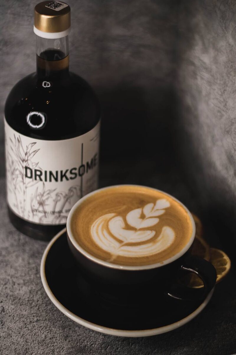 Кофе с добавлением безалкогольного алкоголя. Из сезонного меню - в постоянное 